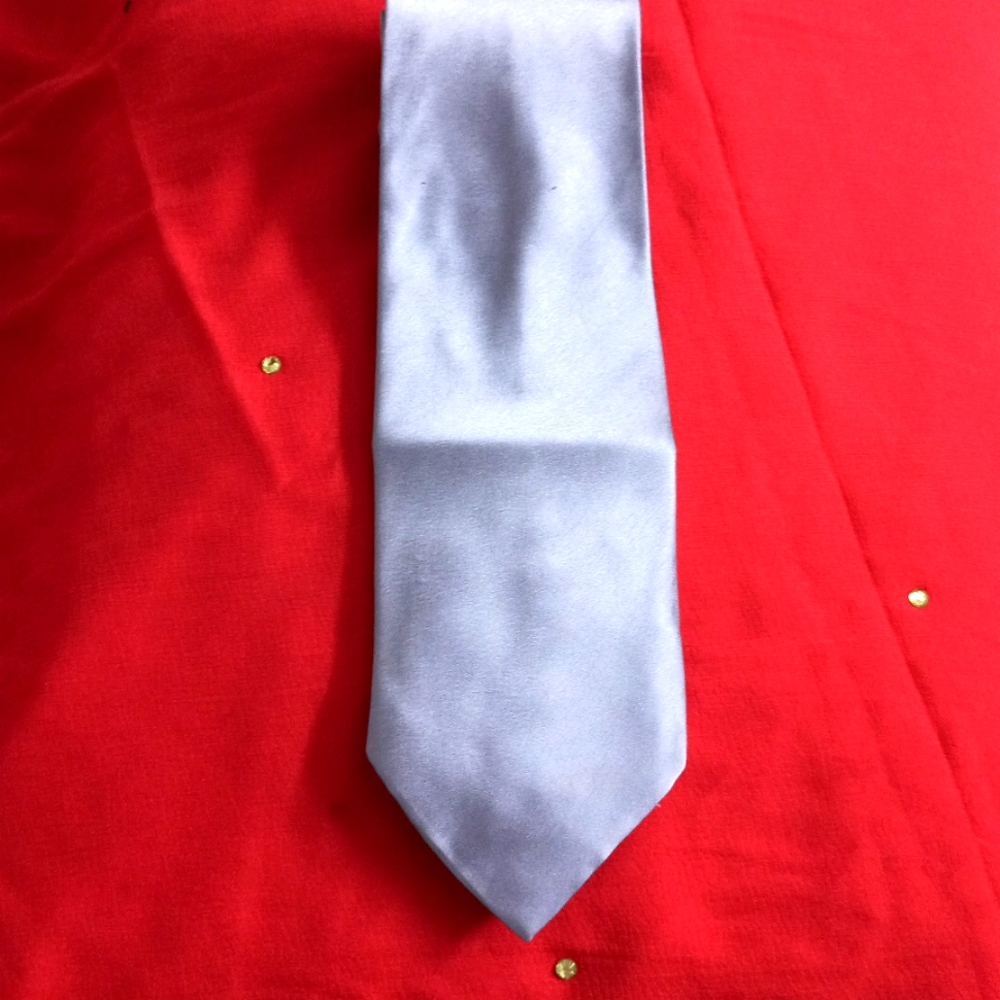 Silk Tie - Picture 1 of 3